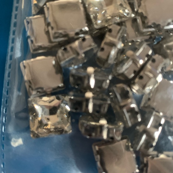 New pack of rhinestones - Picture 2 of 4